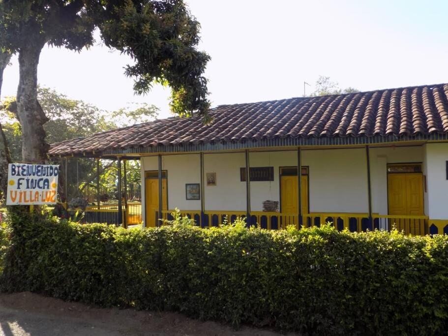 Casa Finca Villa Luz A 800 Mts Del Parque Del Cafe Montenegro Eksteriør bilde