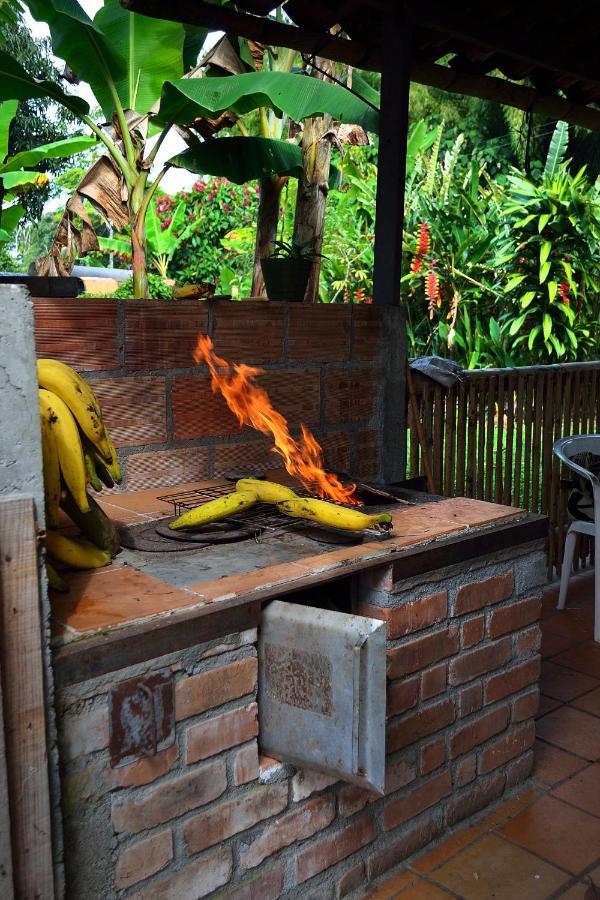 Casa Finca Villa Luz A 800 Mts Del Parque Del Cafe Montenegro Eksteriør bilde